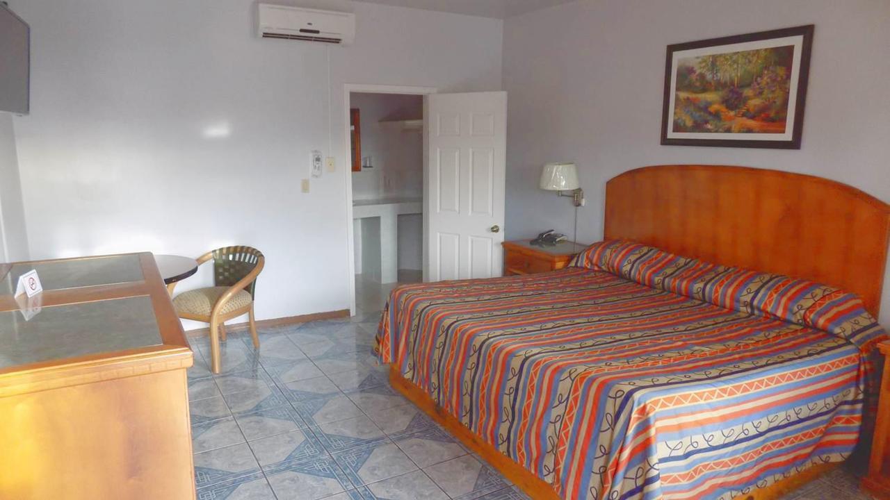 Hotel Del Camino Cuauhtémoc Exteriér fotografie