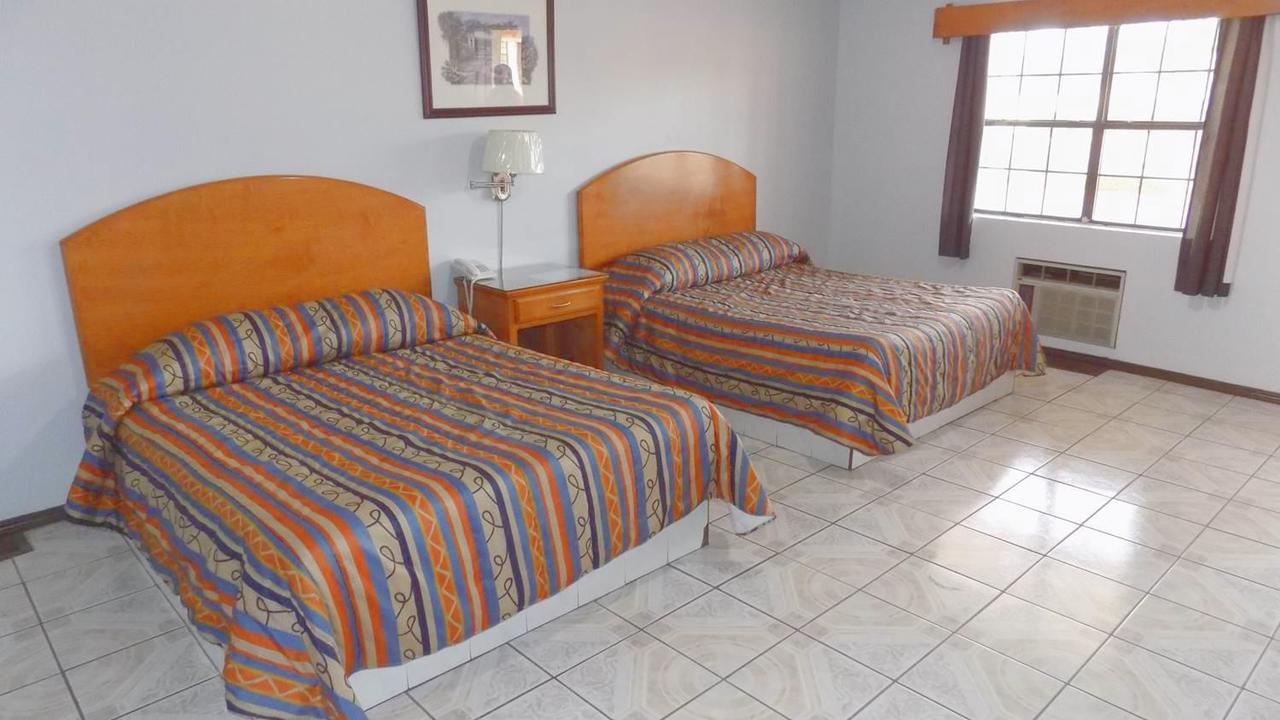 Hotel Del Camino Cuauhtémoc Exteriér fotografie
